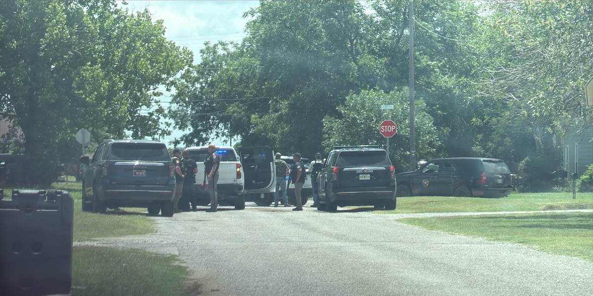 Possible shots fired, subject barricaded in Grandfield home