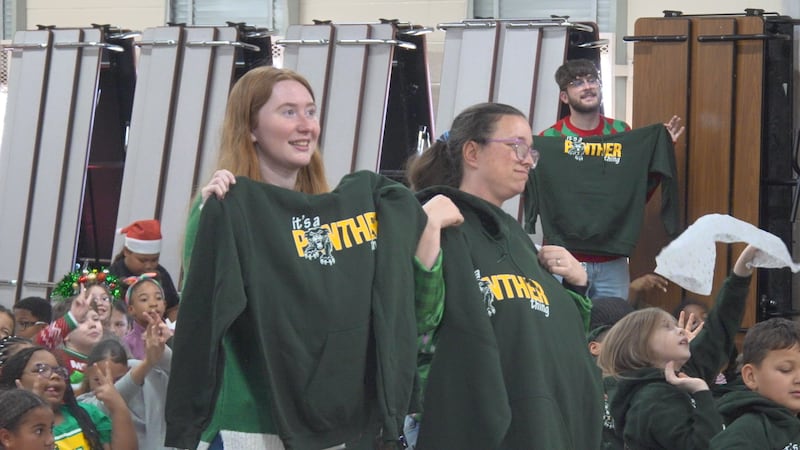 Pioneer Park awards hoodies to students for winter celebration