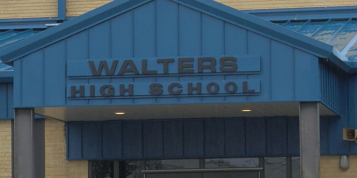 Walters Public Schools closes due to water main break