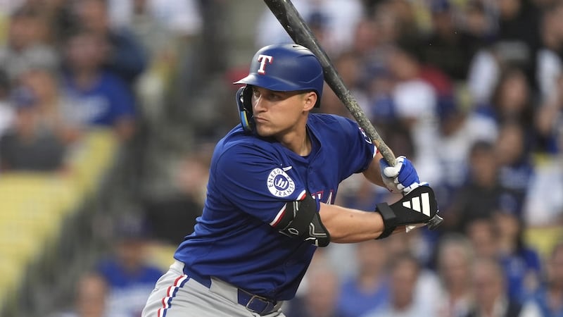 Rangers add Seager to lineup late after 2-game absence from getting hit by a pitch on the wrist