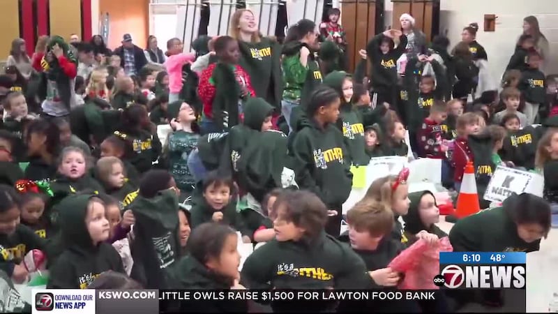 Students are being kept warm this evening after receiving hoodies for Pioneer Park...